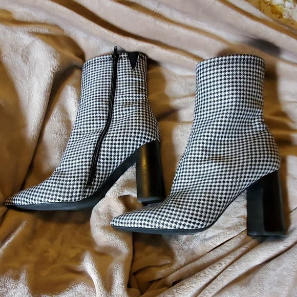 COPY - COPY - Jeffrey Campbell Booties - Picture 1 of 5